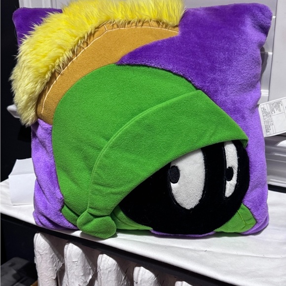 🛸💚 RARE Vintage 2001 Marvin the Martian Plush Pillow – 13” x 13” 💚🛸 - Picture 4 of 16